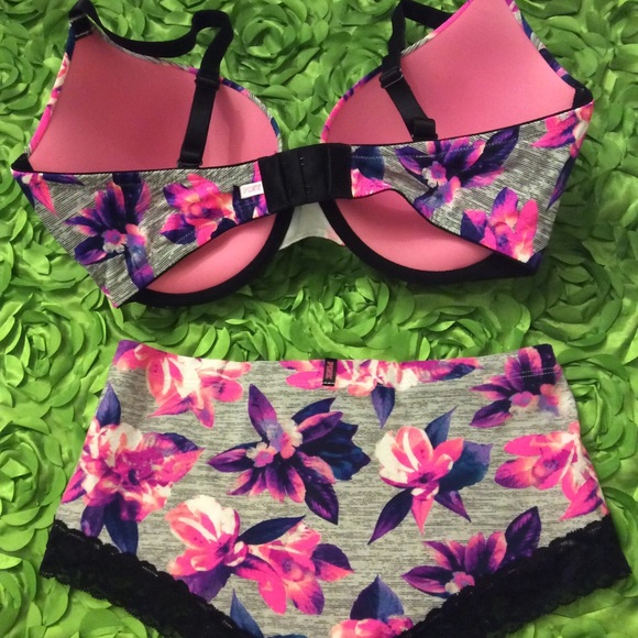 PINK Everywhere Push Up Bra & Boyshort - Picture 2 of 4